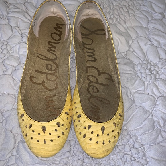 Flats - Picture 1 of 2